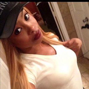 Meet your Posher, Crystal